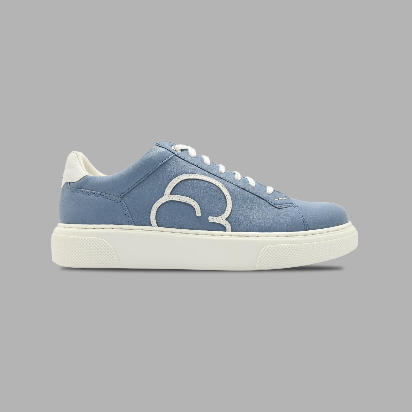"Seitenansicht des CYBRUS Sneakers 49er in denim weiss"