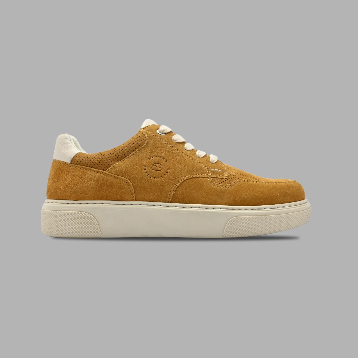 "Seitenansicht des CYBRUS Sneakers NOLD in curry"