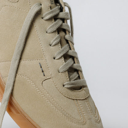 "Detailansicht des CYBRUS Sneakers LUWO in beige"