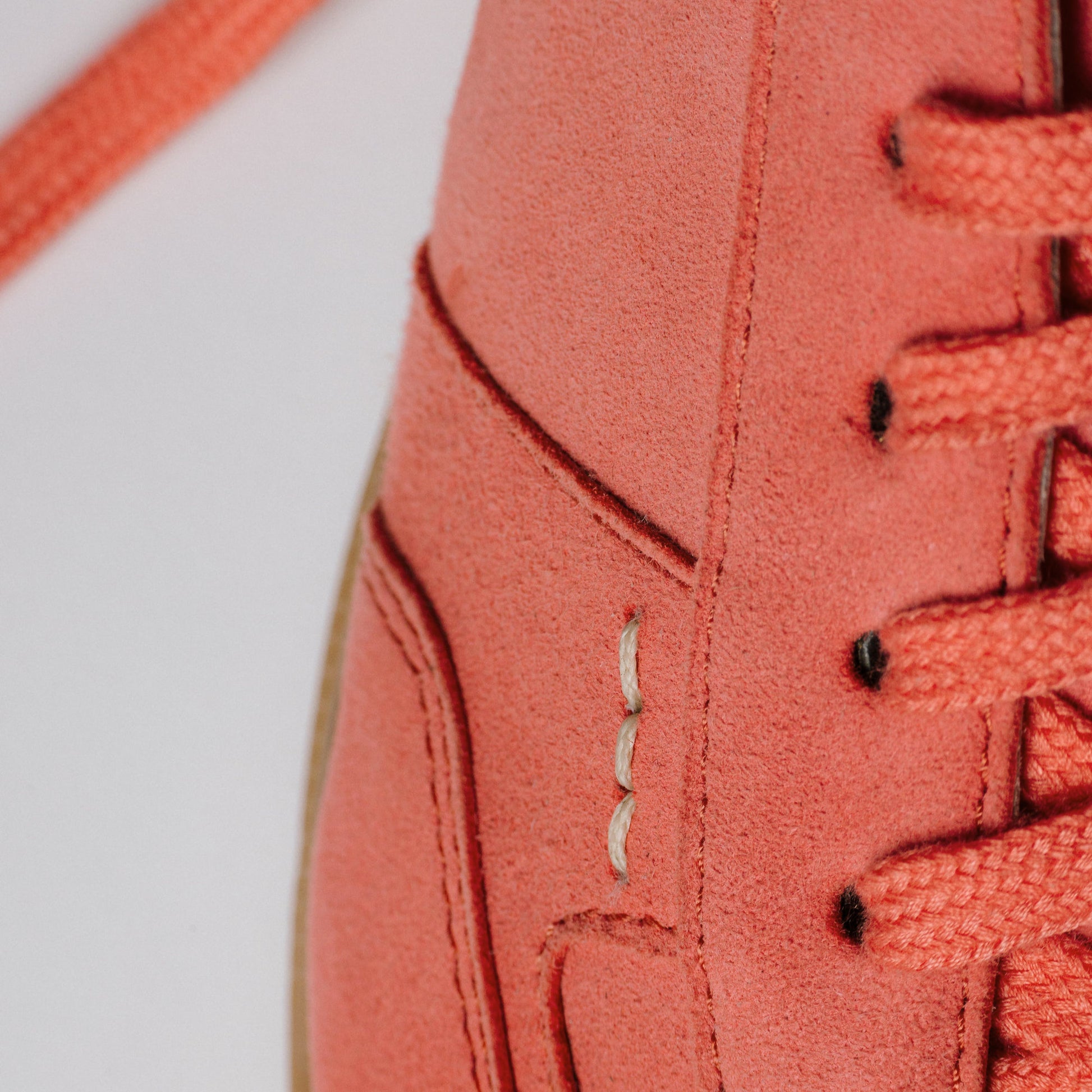 "Detailansicht des CYBRUS Sneakers LUWO in rosa"