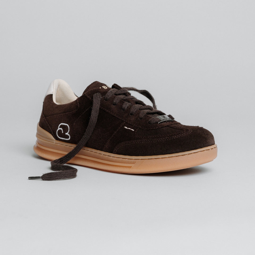 "Seitenansicht des CYBRUS Sneakers LUWO II in dunkelbraun"